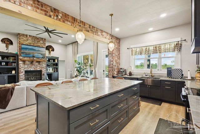 7664 Buffalo Ridge Rd, Pace, FL 32571