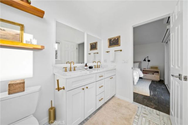 2229 Anaheim, Costa Mesa, CA 92627