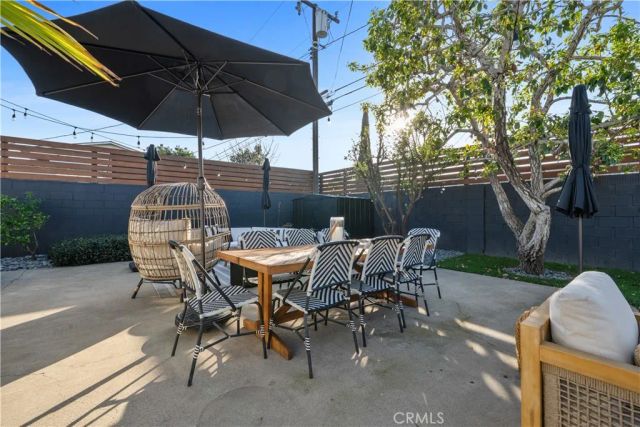 2229 Anaheim, Costa Mesa, CA 92627