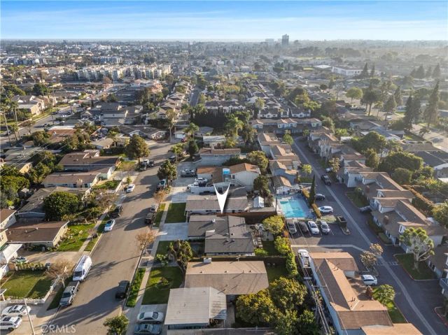 2229 Anaheim, Costa Mesa, CA 92627