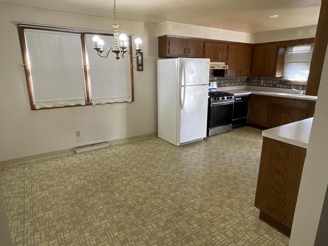 3706 70th STREET, Kenosha, WI 53142