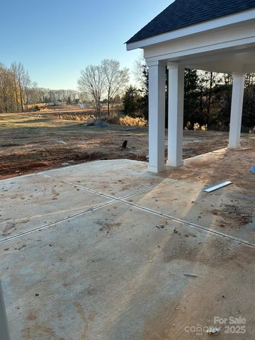 3048 Five Creek Road 37, Charlotte, NC 28213