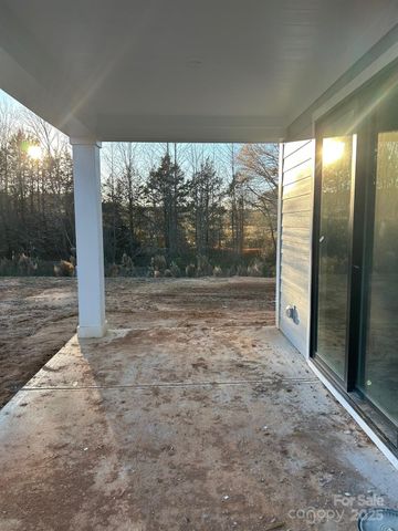 3048 Five Creek Road 37, Charlotte, NC 28213