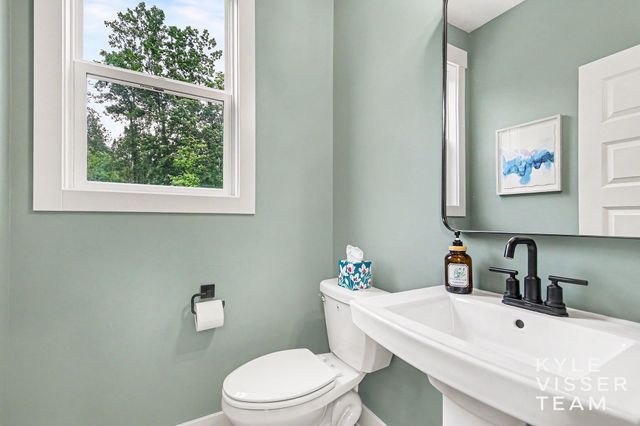 7408 Graymoor Street SE, Caledonia, MI 49316