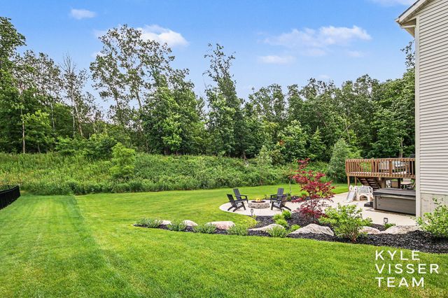 7408 Graymoor Street SE, Caledonia, MI 49316