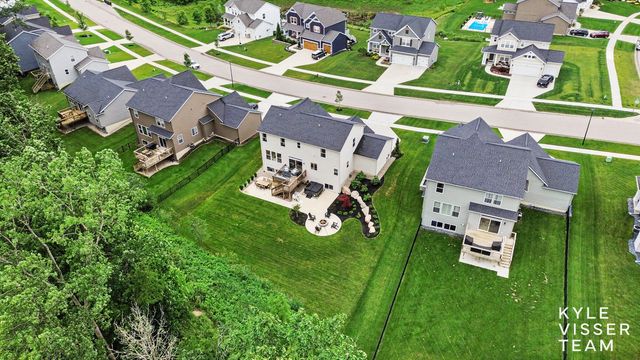 7408 Graymoor Street SE, Caledonia, MI 49316