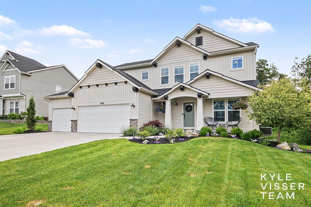 7408 Graymoor Street SE, Caledonia, MI 49316