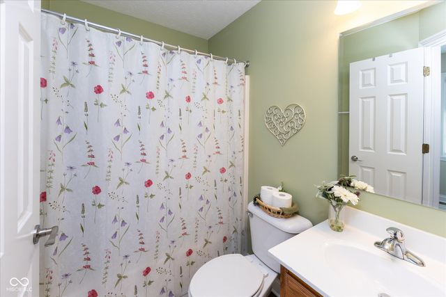 1025 Bear Cub Drive, Cicero, IN 46034