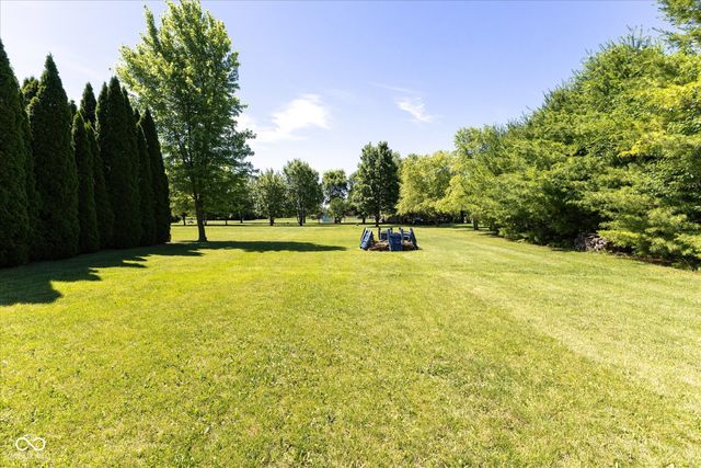 1025 Bear Cub Drive, Cicero, IN 46034