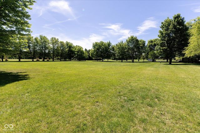 1025 Bear Cub Drive, Cicero, IN 46034