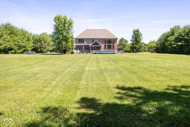 1025 Bear Cub Drive, Cicero, IN 46034