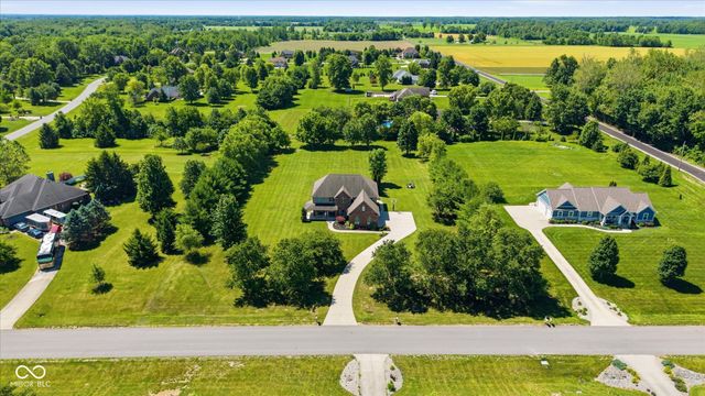 1025 Bear Cub Drive, Cicero, IN 46034