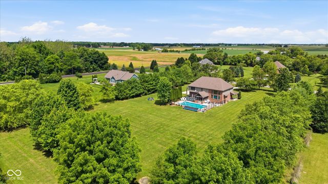 1025 Bear Cub Drive, Cicero, IN 46034