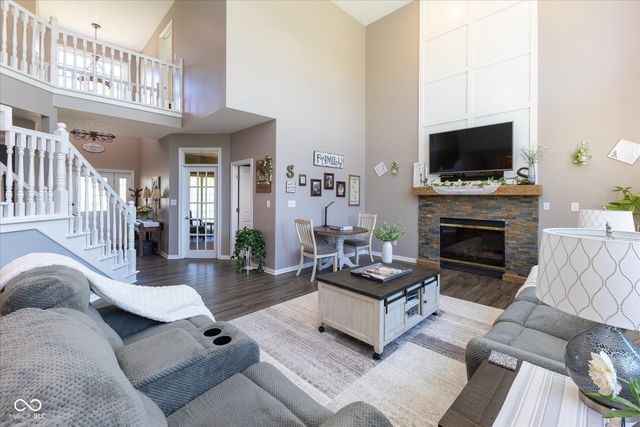 1025 Bear Cub Drive, Cicero, IN 46034