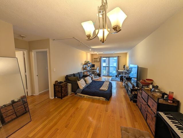 164 Galen St 47, Watertown, MA 02472