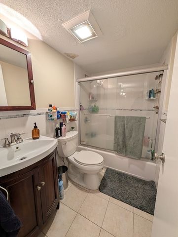 164 Galen St 47, Watertown, MA 02472