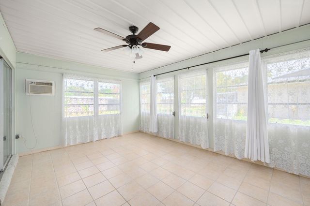 153 NE Tunison Avenue, Port St Lucie, FL 34983