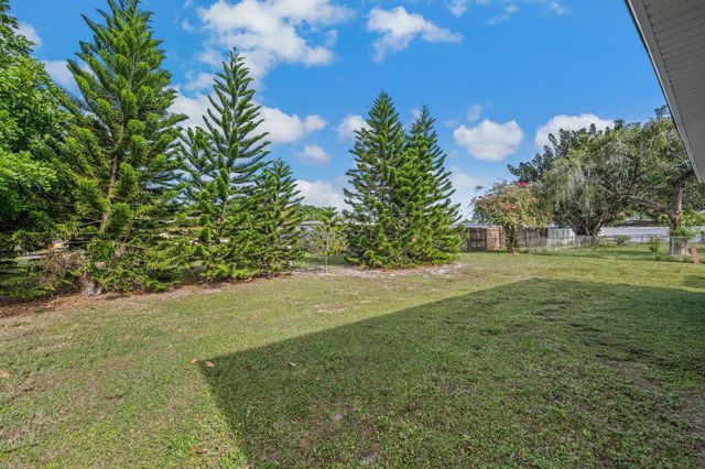 153 NE Tunison Avenue, Port St Lucie, FL 34983