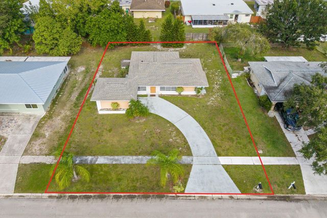 153 NE Tunison Avenue, Port St Lucie, FL 34983