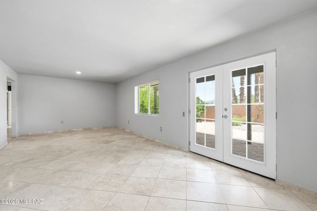 221 W Calle Canon De Faber, Green Valley, AZ 85614