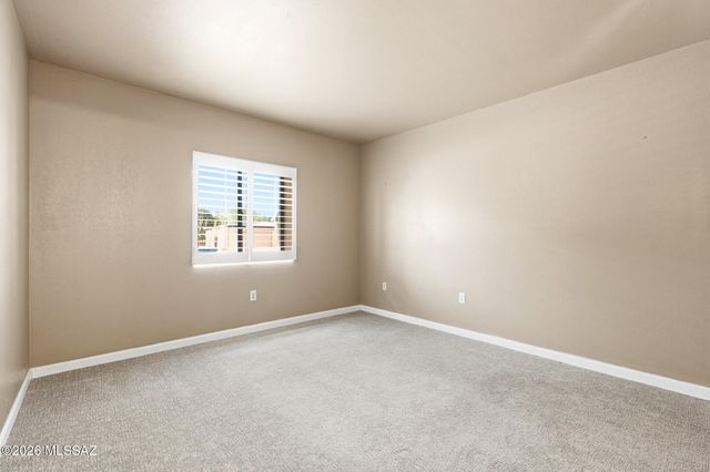 221 W Calle Canon De Faber, Green Valley, AZ 85614