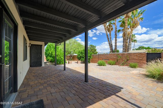 221 W Calle Canon De Faber, Green Valley, AZ 85614