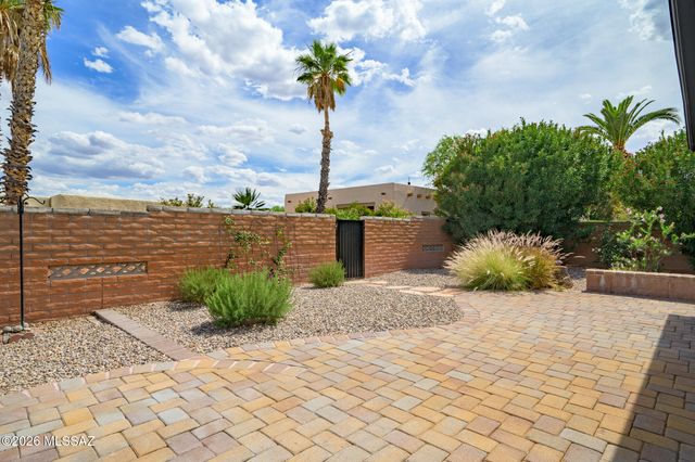 221 W Calle Canon De Faber, Green Valley, AZ 85614