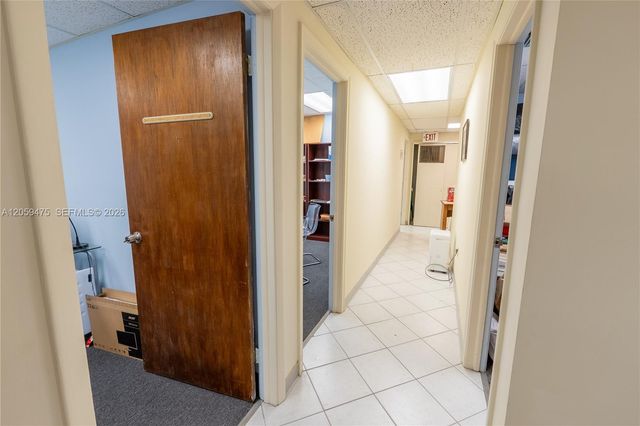 2200 Hollywood Blvd, Hollywood, FL 33020