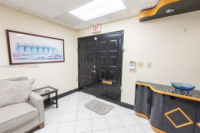 2200 Hollywood Blvd, Hollywood, FL 33020