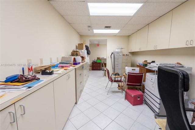 2200 Hollywood Blvd, Hollywood, FL 33020