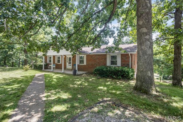 5371 Sportsman Road, Waterloo, IL 62298