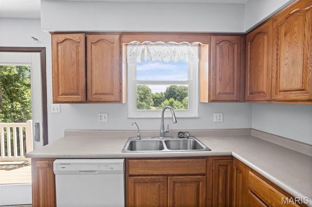 5371 Sportsman Road, Waterloo, IL 62298