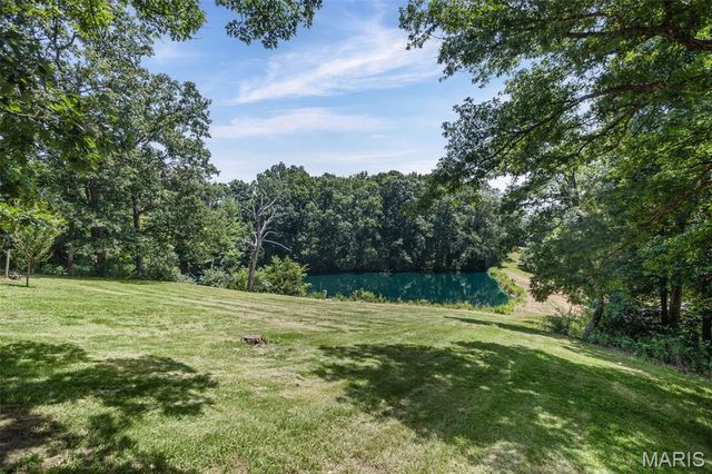 5371 Sportsman Road, Waterloo, IL 62298