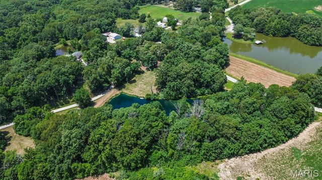 5371 Sportsman Road, Waterloo, IL 62298