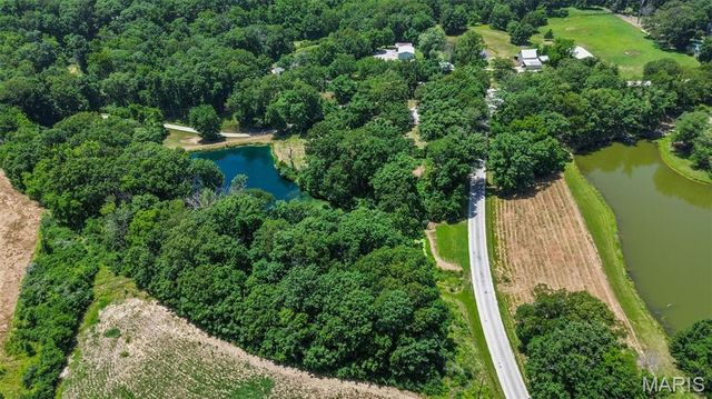 5371 Sportsman Road, Waterloo, IL 62298