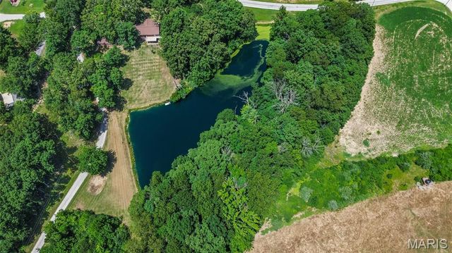 5371 Sportsman Road, Waterloo, IL 62298