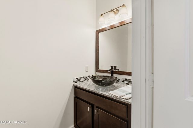 113 Bayou Street 108, Lafayette, LA 70503