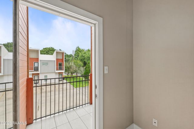 113 Bayou Street 108, Lafayette, LA 70503