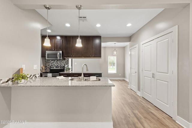 113 Bayou Street 108, Lafayette, LA 70503