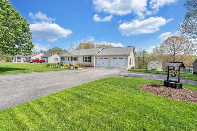 462 GILFORD RD, Wirtz, VA 24184