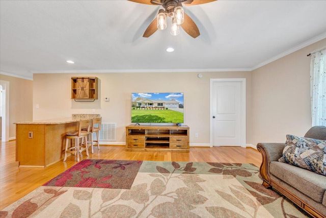 462 GILFORD RD, Wirtz, VA 24184