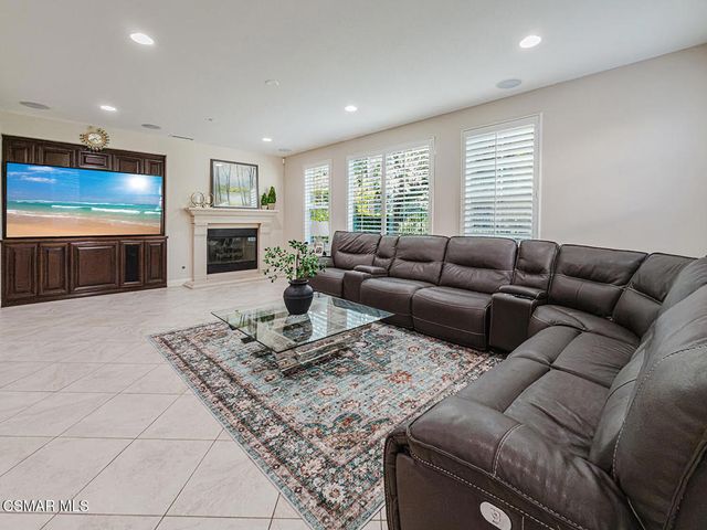 4095 Eagle Flight Drive, Simi Valley, CA 93065