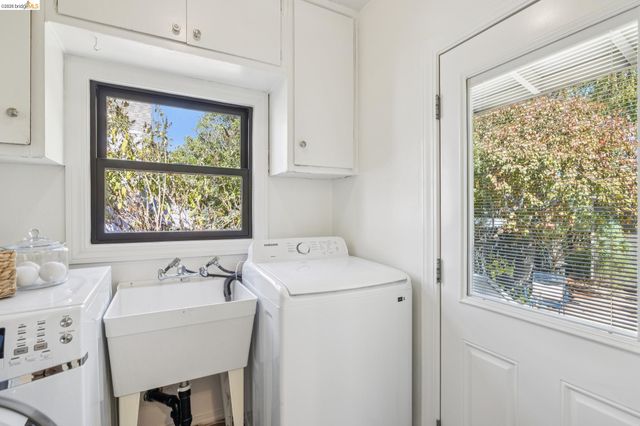 642 27Th St, Richmond, CA 94804