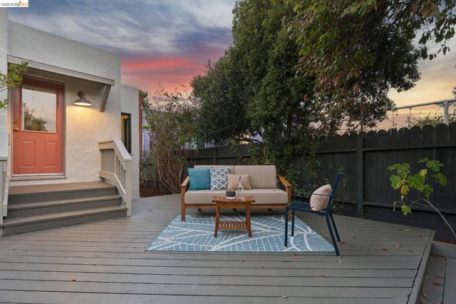 642 27Th St, Richmond, CA 94804
