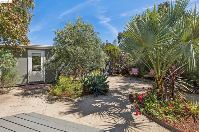 642 27Th St, Richmond, CA 94804