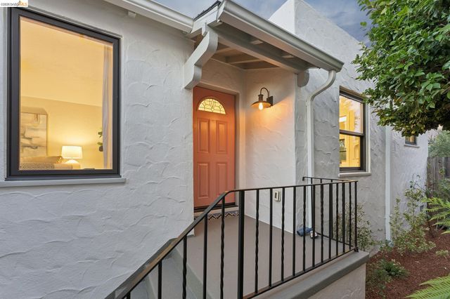 642 27Th St, Richmond, CA 94804