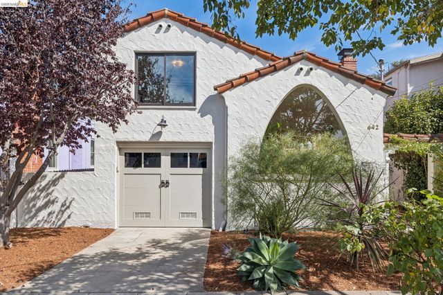642 27Th St, Richmond, CA 94804