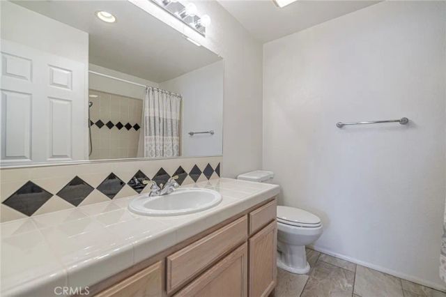 5613 W Avenue L1, Lancaster, CA 93536