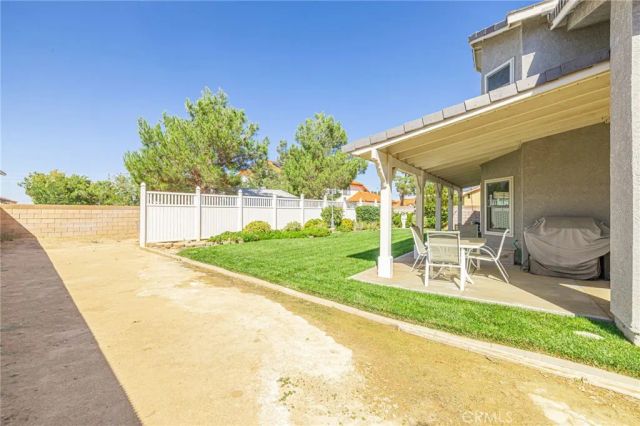 5613 W Avenue L1, Lancaster, CA 93536