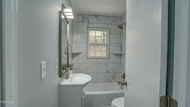 308 Okolona Road, Church Hill, TN 37642